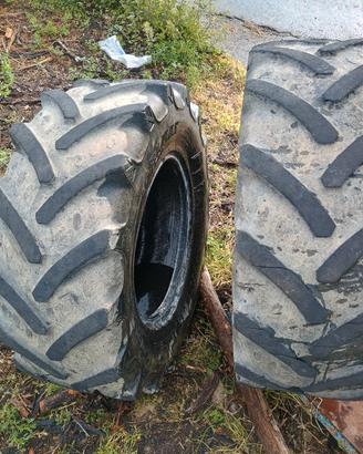 Gomme BKT 360/70R20