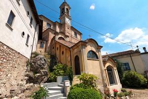 Monolocale luminoso al piano terra