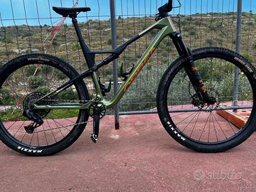 MTB Orbea OIZ M11 AXS (2023) XL FULL CAR  ELE