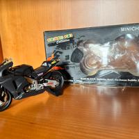 HONDA RC211V PRE-SEASON TESTBIKE 2002 VALENTINO