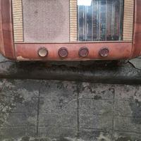 Radio a valvole minerva