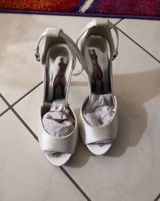 Scarpe da donna nuove