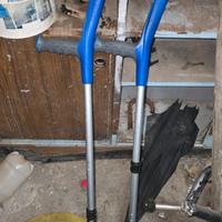 stampelle e vari reggi braccio o ferma spalla