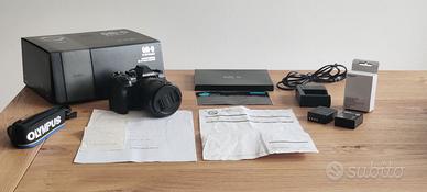 OLYMPUS OM-D EM-1 MK II + PANALEICA 12-60