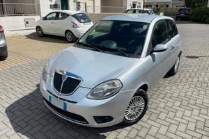 Lancia Ypsilon 1.3 MJT 75 CV Oro Giallo