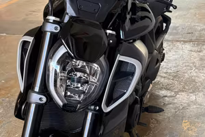 Ducati DIAVEL V4