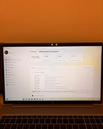 HP probook 450 G9.  i5/ 8 GB RAM 512 GB