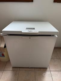 Congelatore a pozzetto Whirlpool 200L