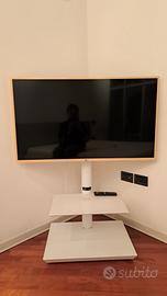 TV LG Smart 43” 4K + mobile porta TV bianco in met