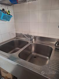 Bar con cucina