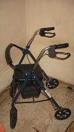 Carrellino per poco ambulanti.