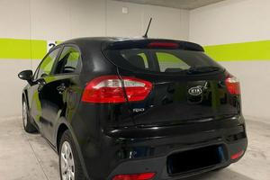 Kia Rio 2011 - 86cv