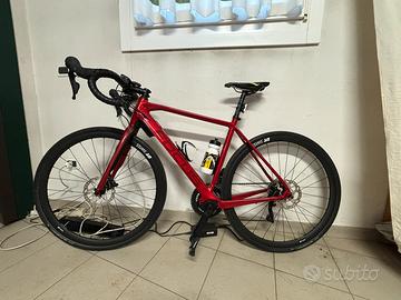 Bici elettrica  corsa Focus