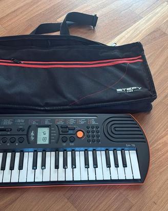 pianola casio SA76