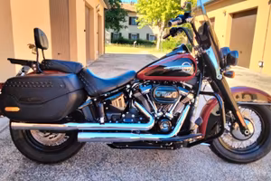 Harley davidson Heritage Classic  FLHCS 114 