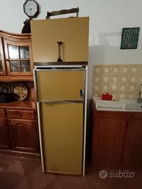 cucina vintage anni 70 in buono stato