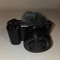 Sony ZV-E10 Mirrorless 4K + Obiettivo 16-50mm