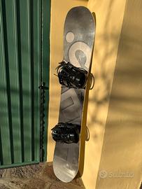 Tavola Snowboard + attacchi + scarponi