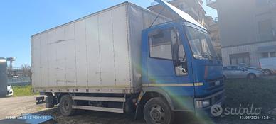 camion Iveco 