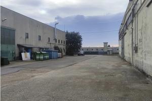 Povoletto capannone 4 vani 5250 Mq