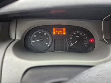 Renault trafic 2.0 dci 115 cv