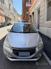 Peugeot 208 1.2 benzina 82cv 60kw