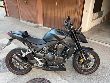 Honda CB750 Hornet