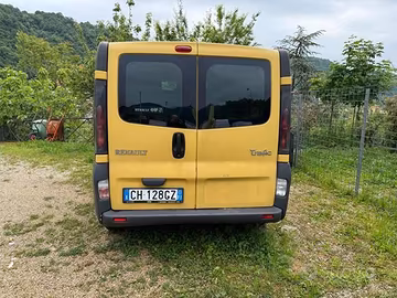 RENAULT Trafic T27 2.5 dCi/140 PC-TN Combi Conf.