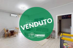 Trelocali ristrutturato con balcone