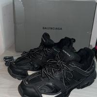 Balenciaga Truck Nere