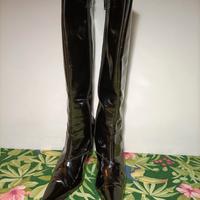 Stivali da donna in pelle nera lucida misura 38