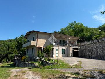 5 LOCALI A SUBIACO