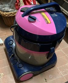 Aspirapolvere e liquidi ad acqua