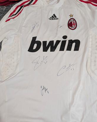 Maglia originale Milan autografata 