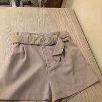 Pantaloncino tessuto beige Stradivarius tg M