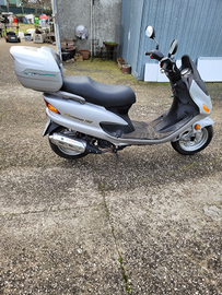 Scooter shining 150