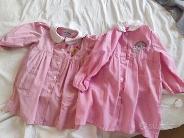 Due grembiuli bambina 4-5 anni
