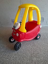macchina per bimbi rossa