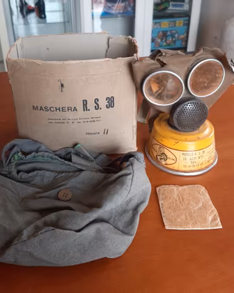 Maschera antigas RS 38 WW2 no elmetto spasciani