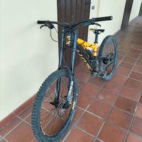 Bici Downhill Scott voltage fr 720