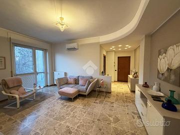 3 LOCALI A BESANA IN BRIANZA