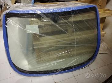 Parabrezza ford escort