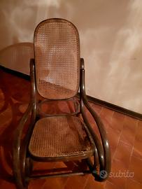 sedia a dondolo vintage 