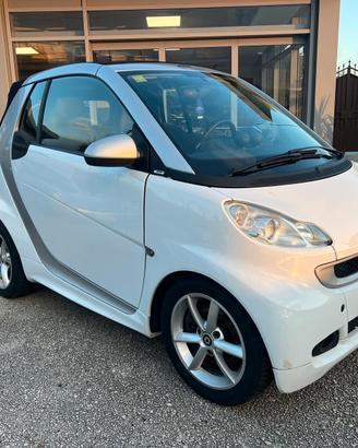 Smart ForTwo 1000 52 kW MHD cabrio pulse