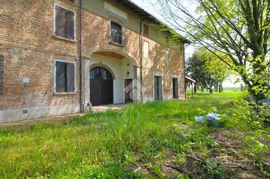 RUSTICO A CAMPAGNOLA EMILIA