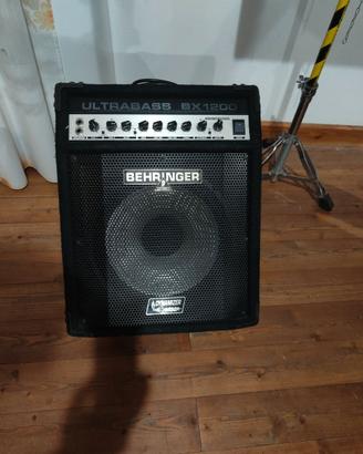 Amplificatore per chitarra basso BEHRINGER 120 wat