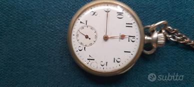 Orologio da taschino marca Omega.