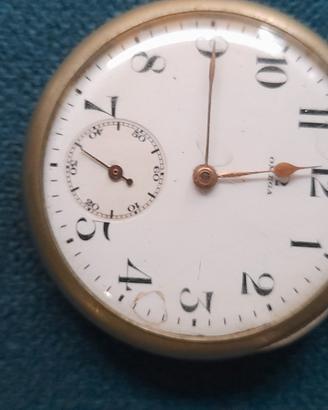 Orologio da taschino marca Omega.