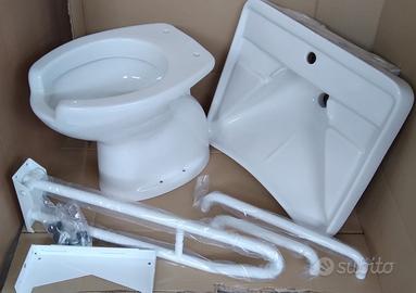 Sanitari e maniglie per bagno disabili
