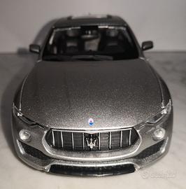 MASERATI LEVANTE, 1/24 BURAGO